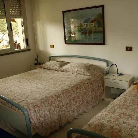 Cond Girasole Apartment *