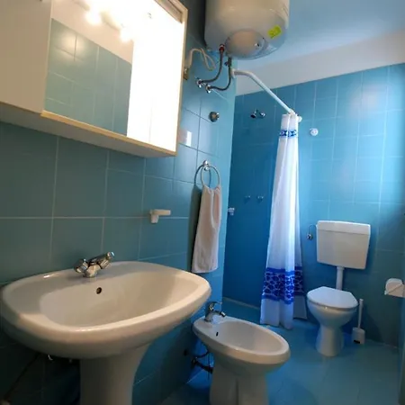 Cond Girasole Apartment